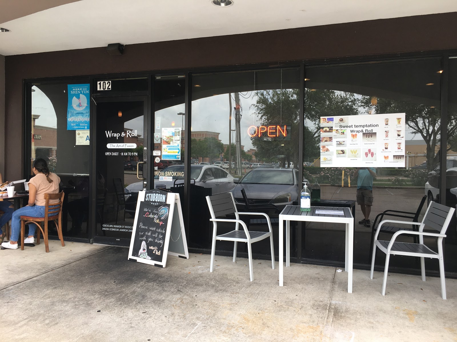 Houston Food Explorers Wrap & Roll Fusion Asian Food in Pearland