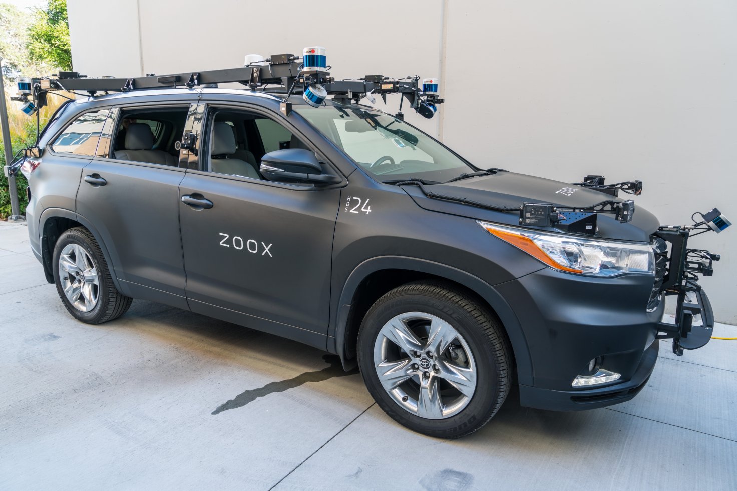 Amazon Buying SelfDriving Car StartUp Zoox Science Techniz
