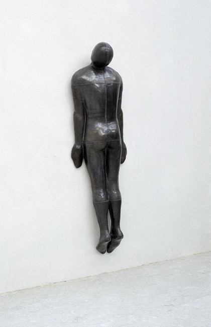 Antony Gormley - "Sheer", 1991. | imagenes obras de arte figurativo, esculturas figurativas | art pictures inspiration, cool stuff