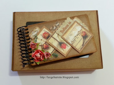 Mini álbuns scrapbook