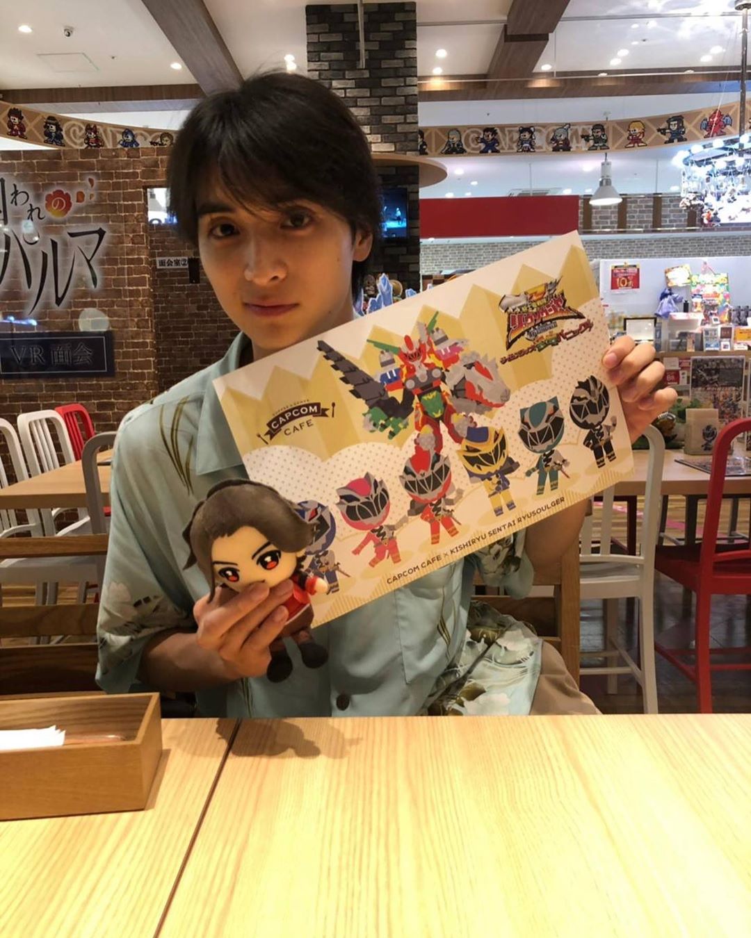 Hayate Ichinose At The Capcom Cafe