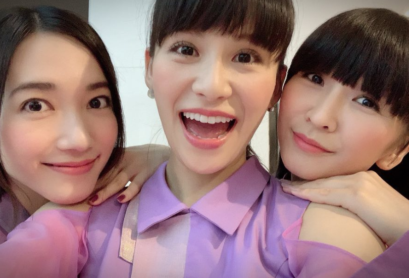 Perfume (a.k.a. The Queens of Hip-Future-Hop) Milly rocked on national television and I cannot believe Perfume (a.k.a. The Queens of Hip-Future-Hop) Milly rocked on national television and I cannot believe