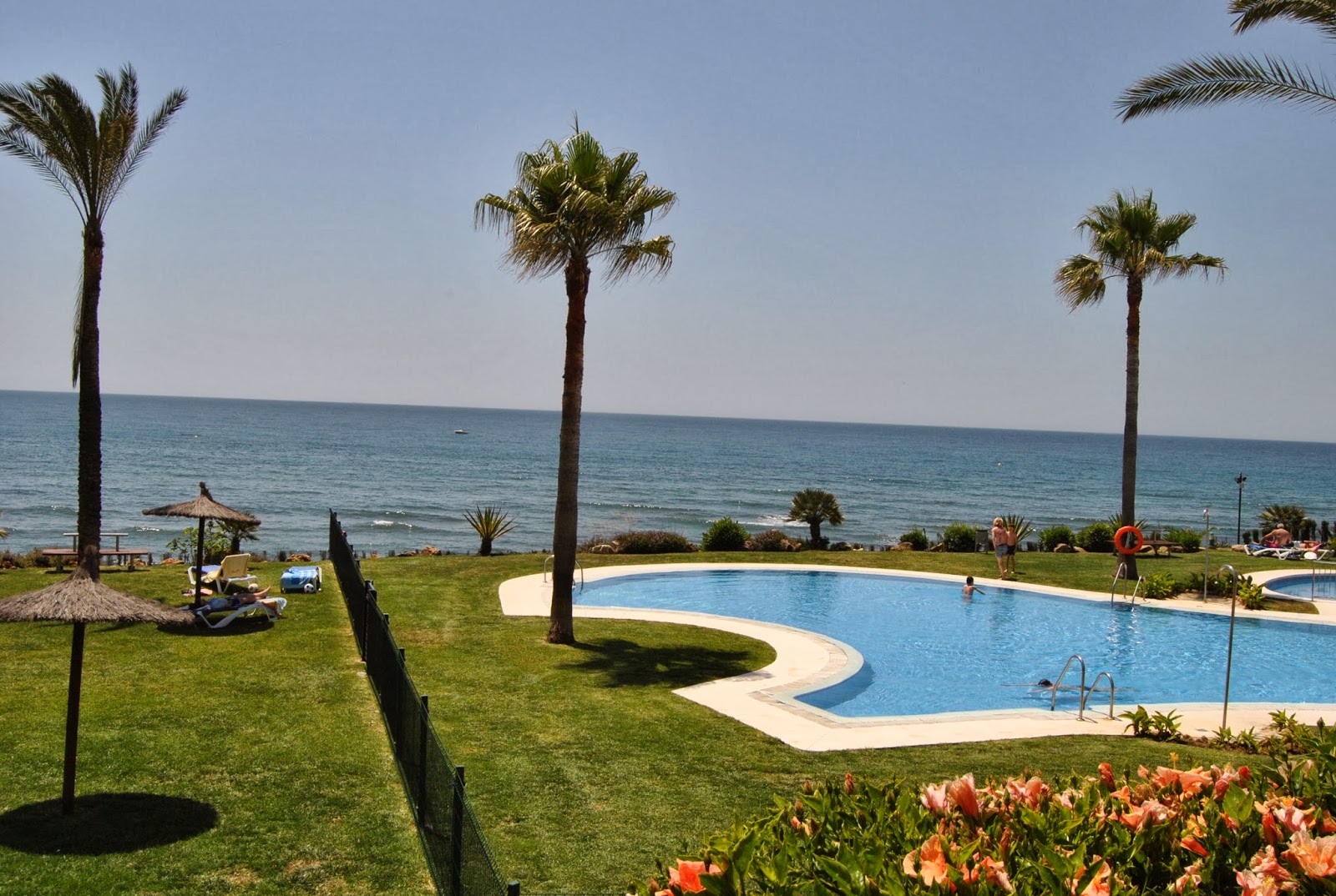Mi Capricho Luxury First Line Beach Properties Holiday Apartments on the Costa de Sol Mi