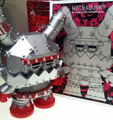 First Look: Silver Mecha 8” Dunny & Screen Print Set by Frank Kozik