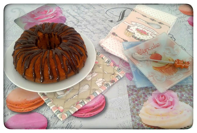 ♥ Cake Moelleux à la vanille et son glaçage Chocolat Caramel ♥ 