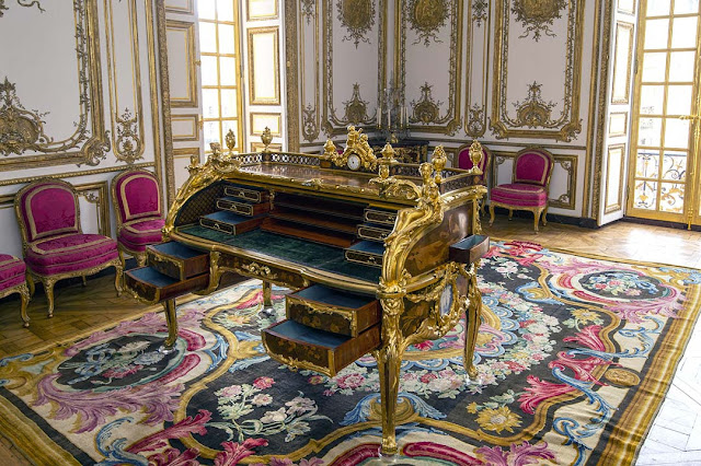 Louis XV's Idea of Working from Home