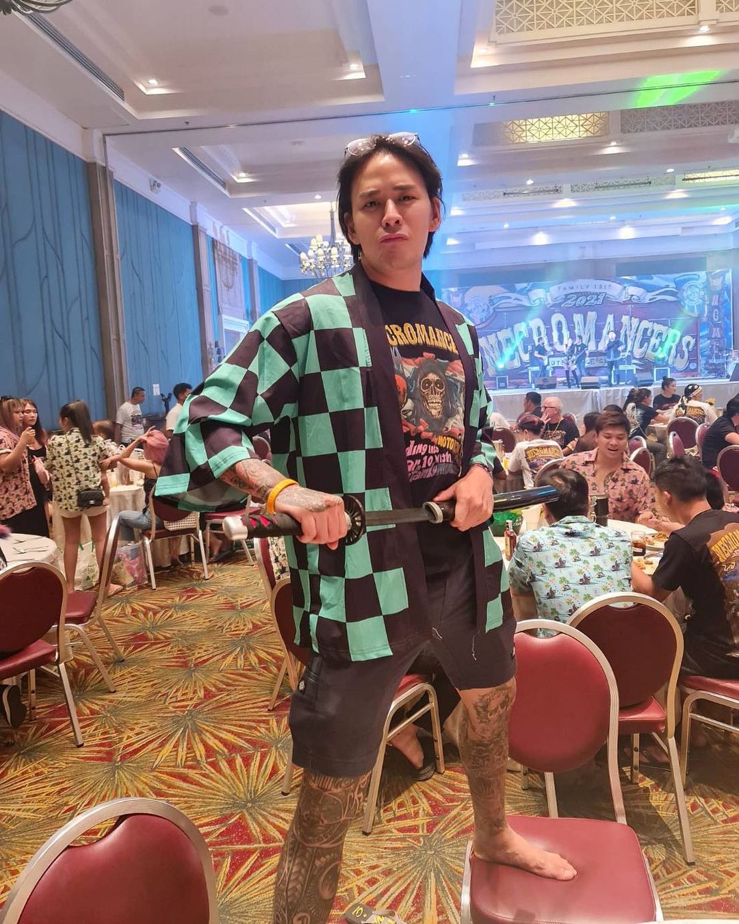 តារាប្រុស Tack Pharunyoo បង្ហោះរូបឌឺដល់បវរកញ្ញាចក្រវាល Miss Universe