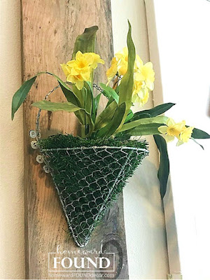 decorating, DIY, diy decorating, flowers, garden, industrial, outdoors, on the porch, re-purposing, salvaged, seasonal, spring, summer, up-cycling, artificial turf, fake grass, candles, spring decor, spring decorating, spring fresh, grass