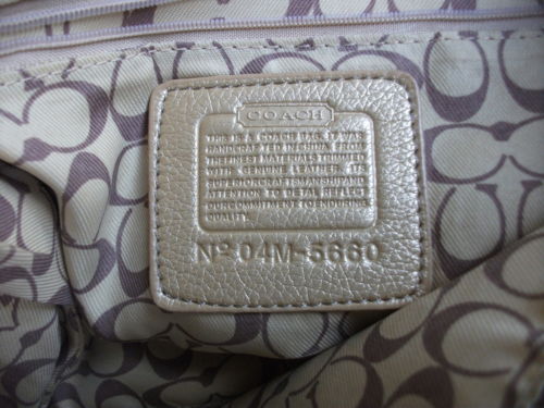 ... CC inside. The exterior of the bag the CC is not align at the center