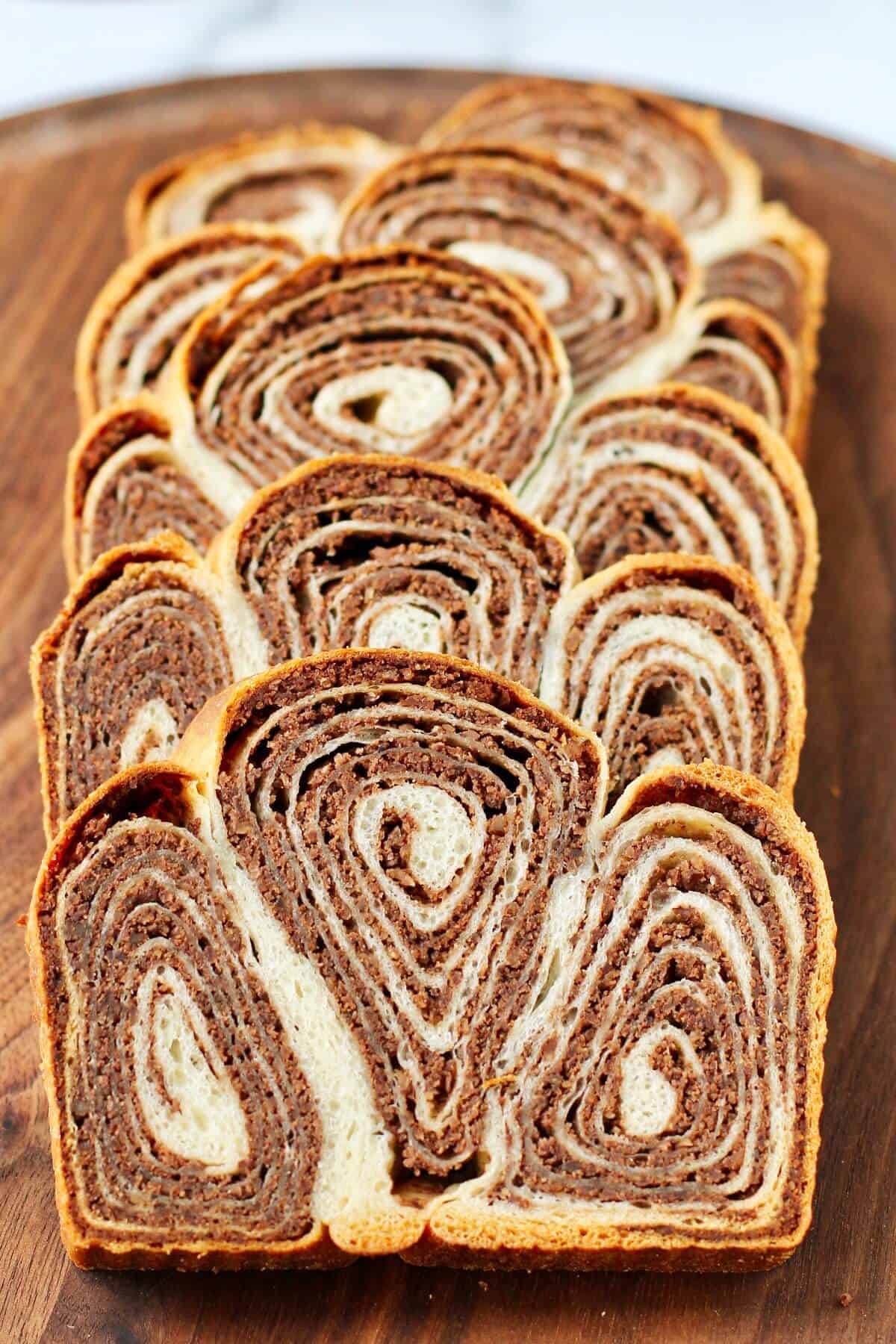 Potica (Povitica) Central European Nut Roll Karen's Kitchen Stories