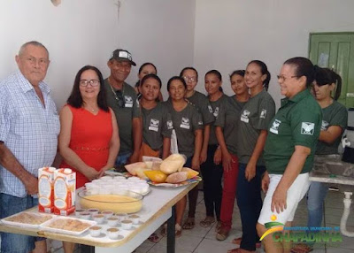 Mulheres são certificadas em oficina de Beneficiamento Primário de frutas regionais em Chapadinha.