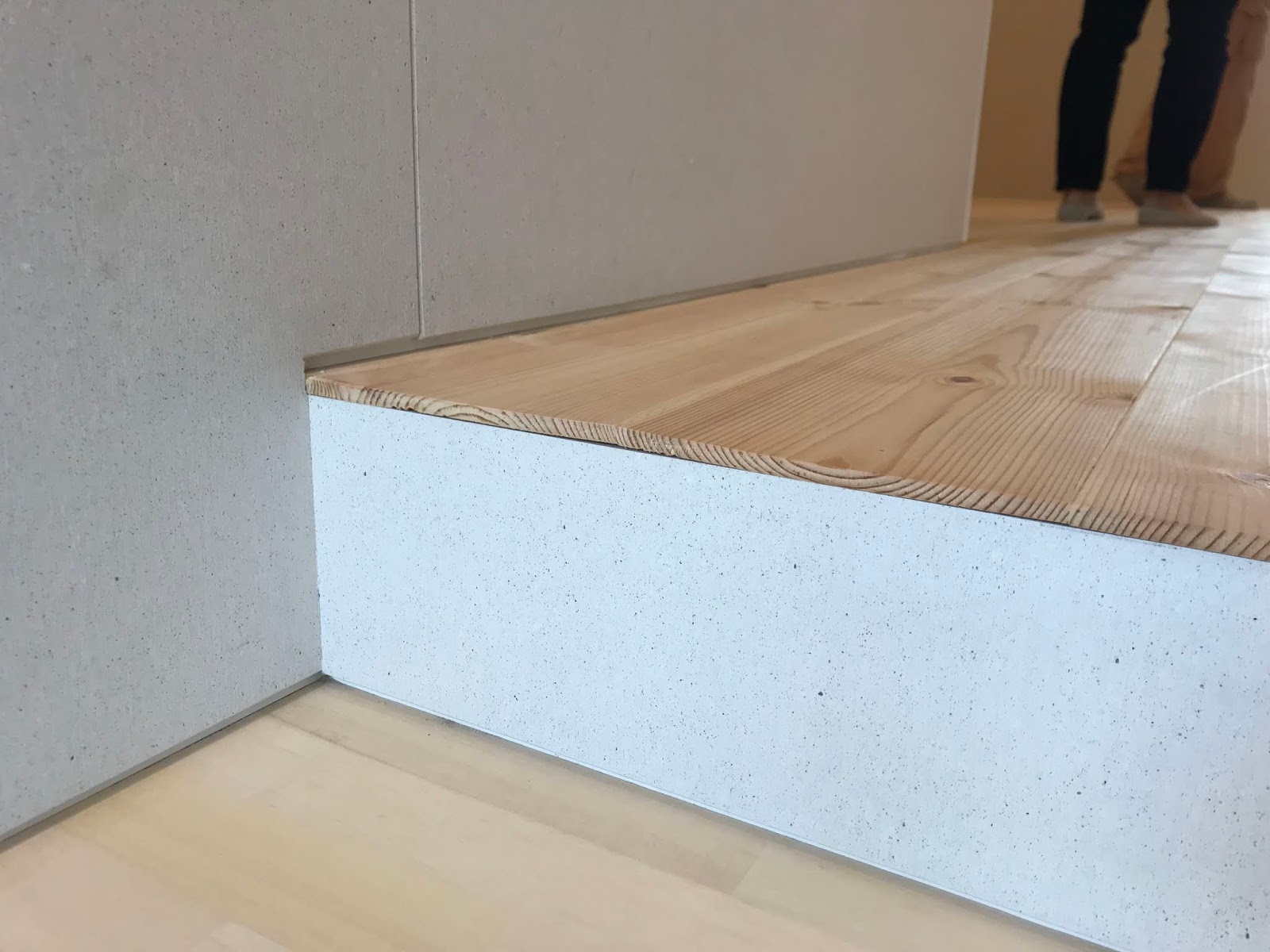 エスネル －豊かな暮らしを送る秘密－ ケンチク探訪♪ 32『「寺泊の住宅」見学（サトウ工務店さん）』「デザイン納まり図鑑」発売！
