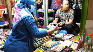 Datang ke Pasar Babe, Bupati Borong Buku 1 IMG 20210804 WA0089