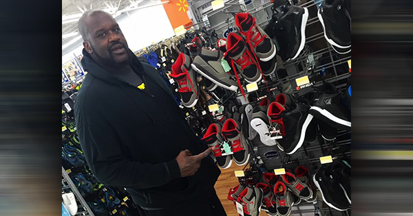 Shaq O'Neal in Walmart with shoes