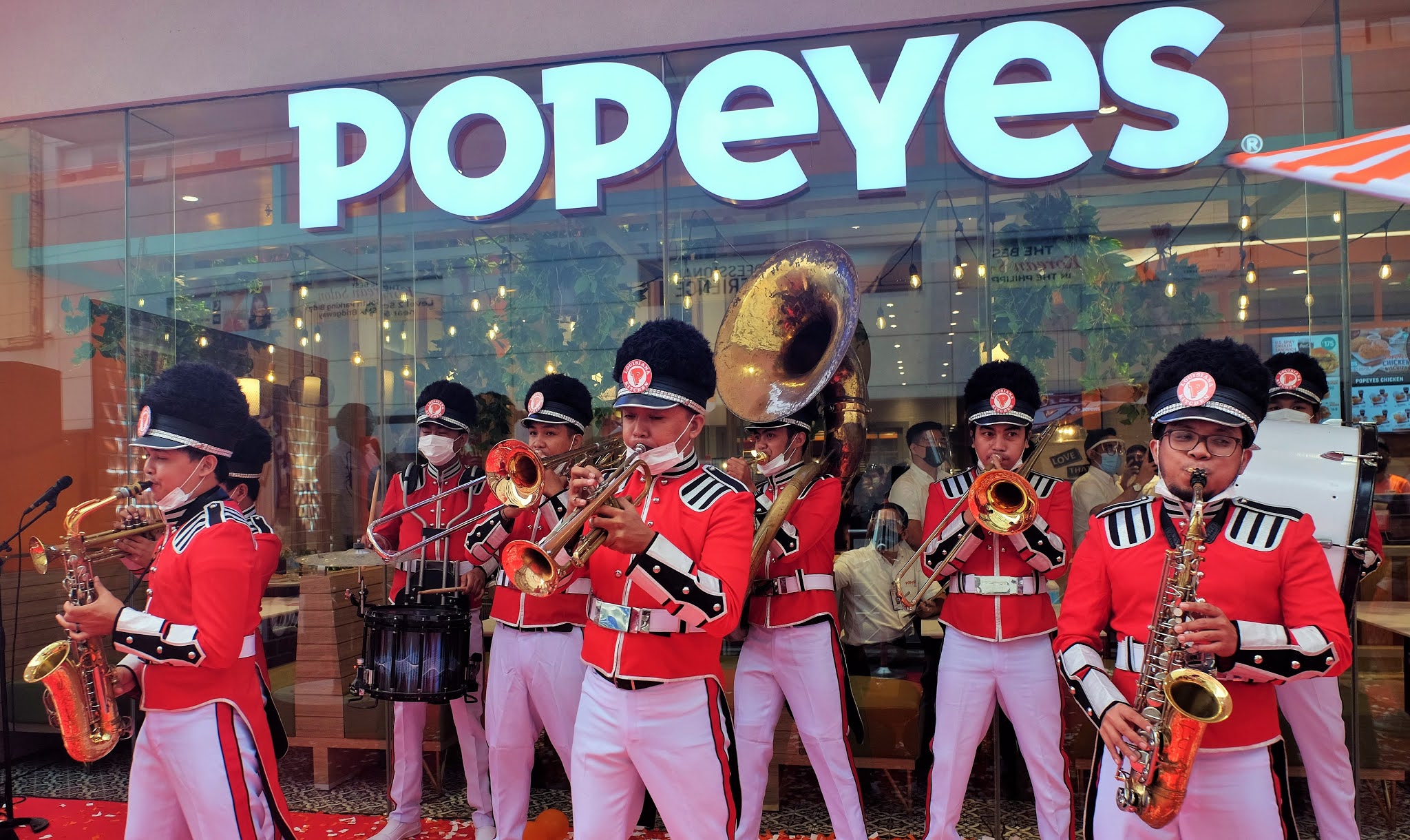 Manila Shopper: The biggest Popeyes restaurant in South East Asia now open at SM Mall of Asia