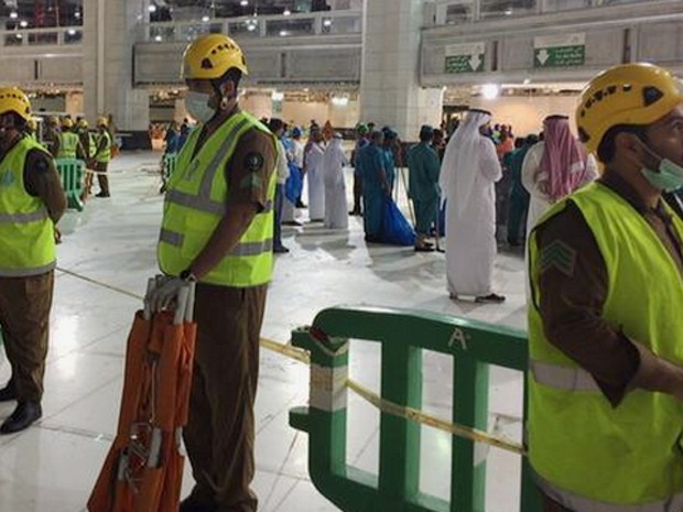 Queda de guindaste deixa dezenas de mortos na Grande Mesquita de Meca