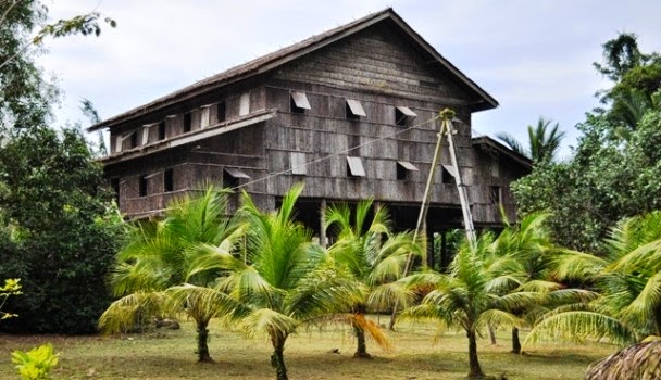 Rumah-rumah Tradisional di Sarawak dan Sabah - Koleksi Gambar & Video