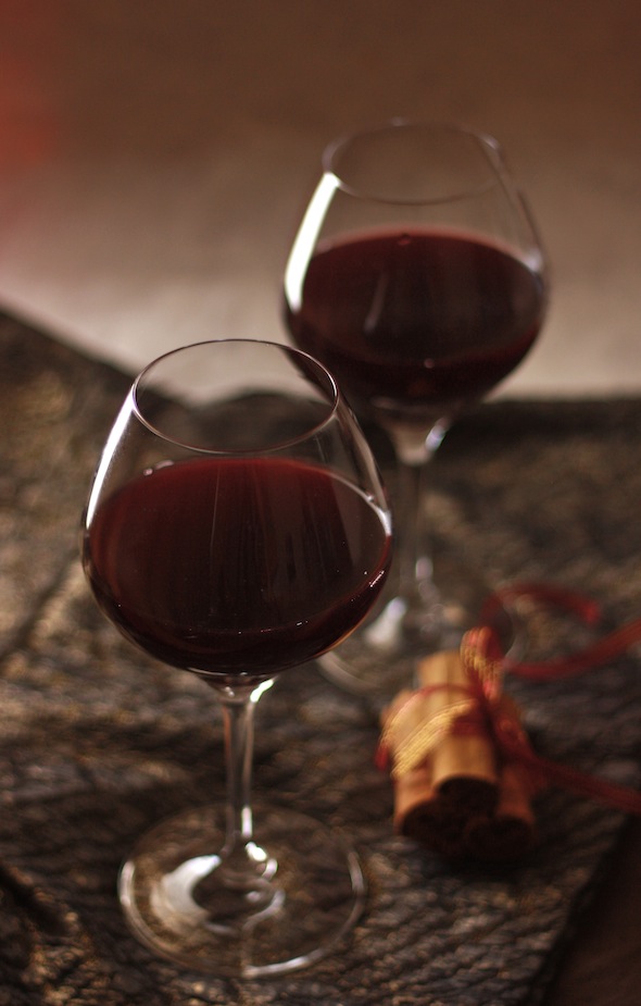 Mulled Red Wine recipe by SeasonWithSpice.com