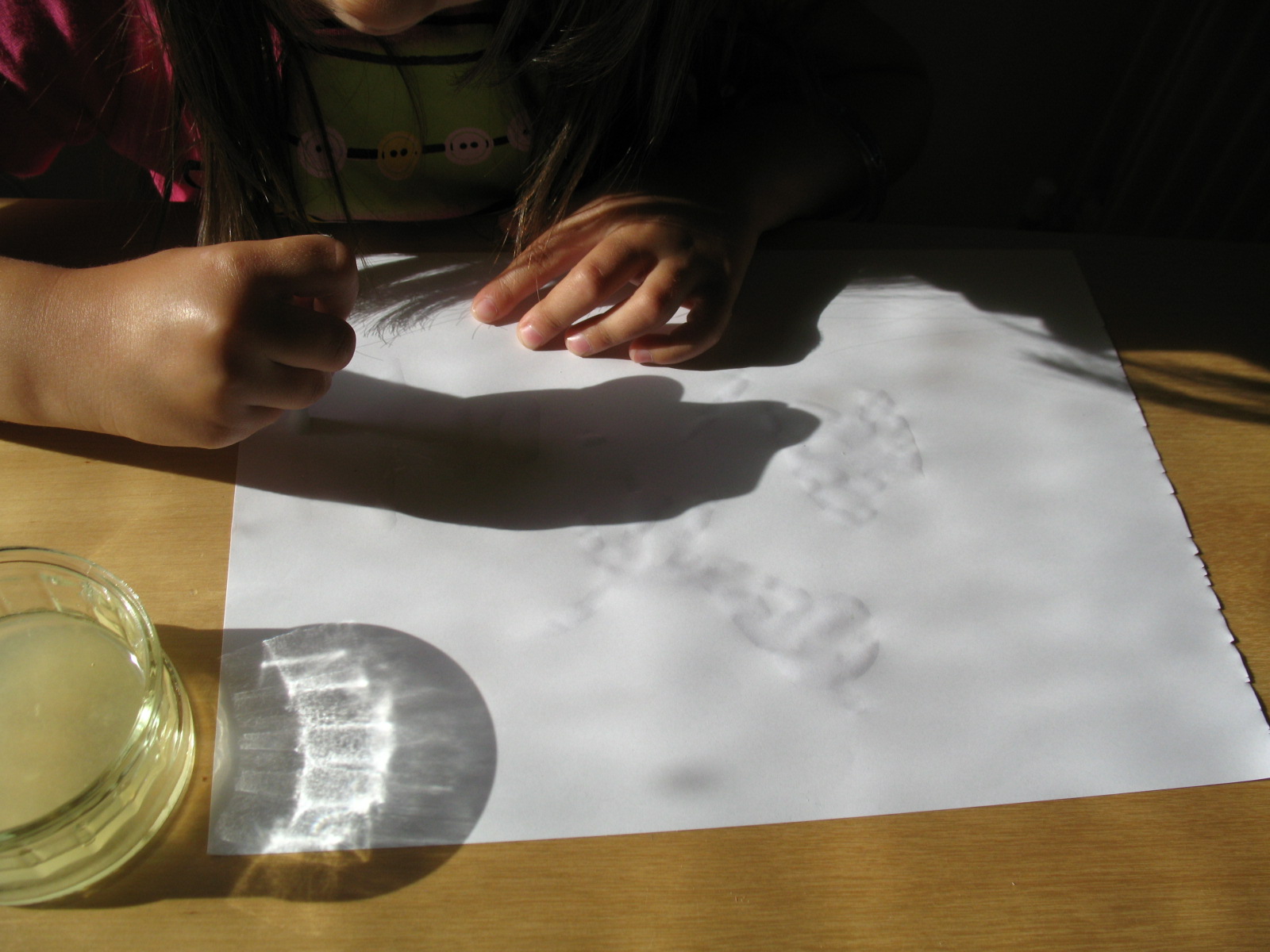 Smiling like Sunshine: Science experiments with kids: Invisible ink