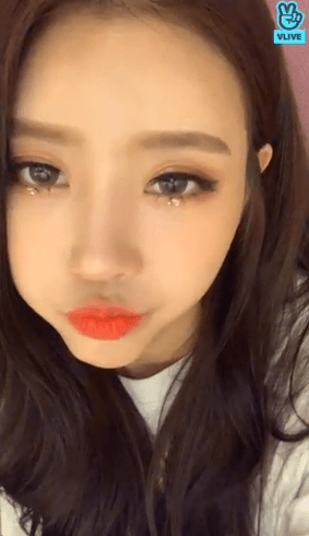 러블리즈 청순 이미주 V앱움짤