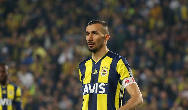 Galatasaray'da Mehmet Topal sürprizi