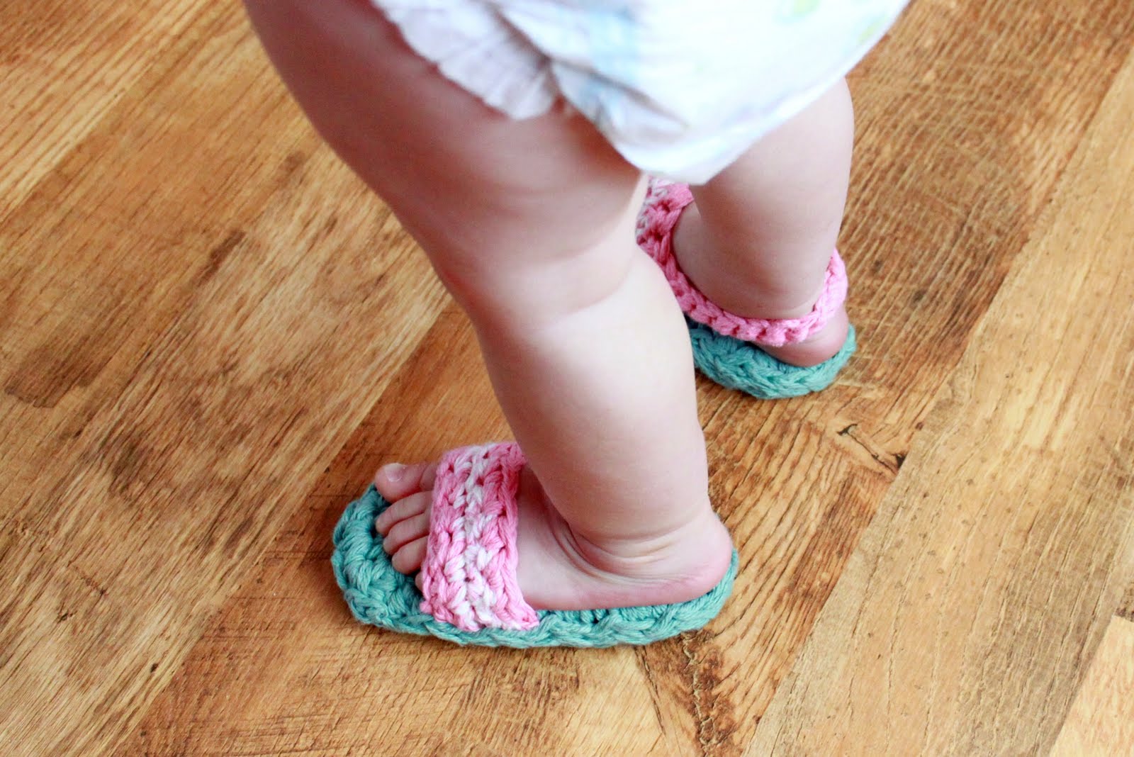 New Crochet Pattern Sandals For Toddlers And Children Mamachee new-crochet-pattern-sandals-for-toddlers-and-children-mamachee