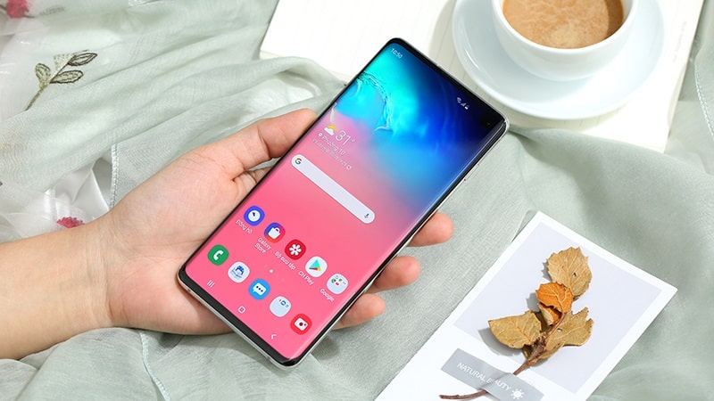 Đây là 4 smartphone cao cấp nhưng giá đã xuống mức “bình dân” rất dễ mua