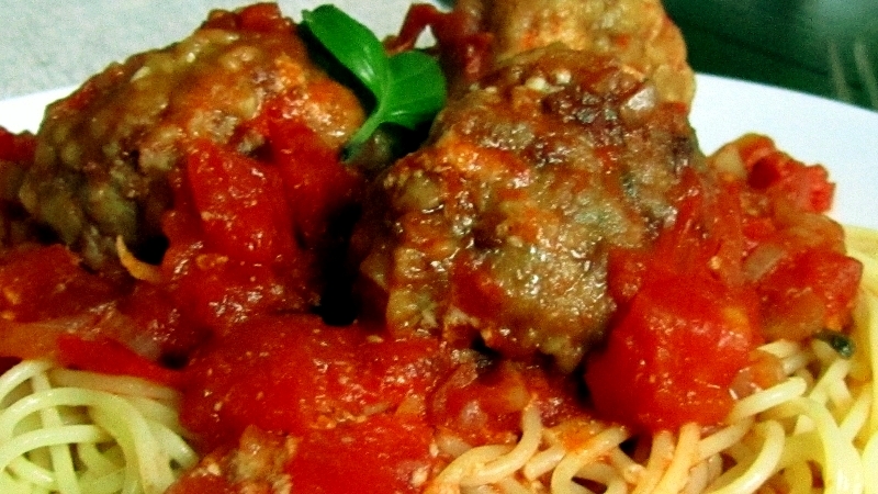 Мясо по-итальянски в томатном соусе - Ресторан дома