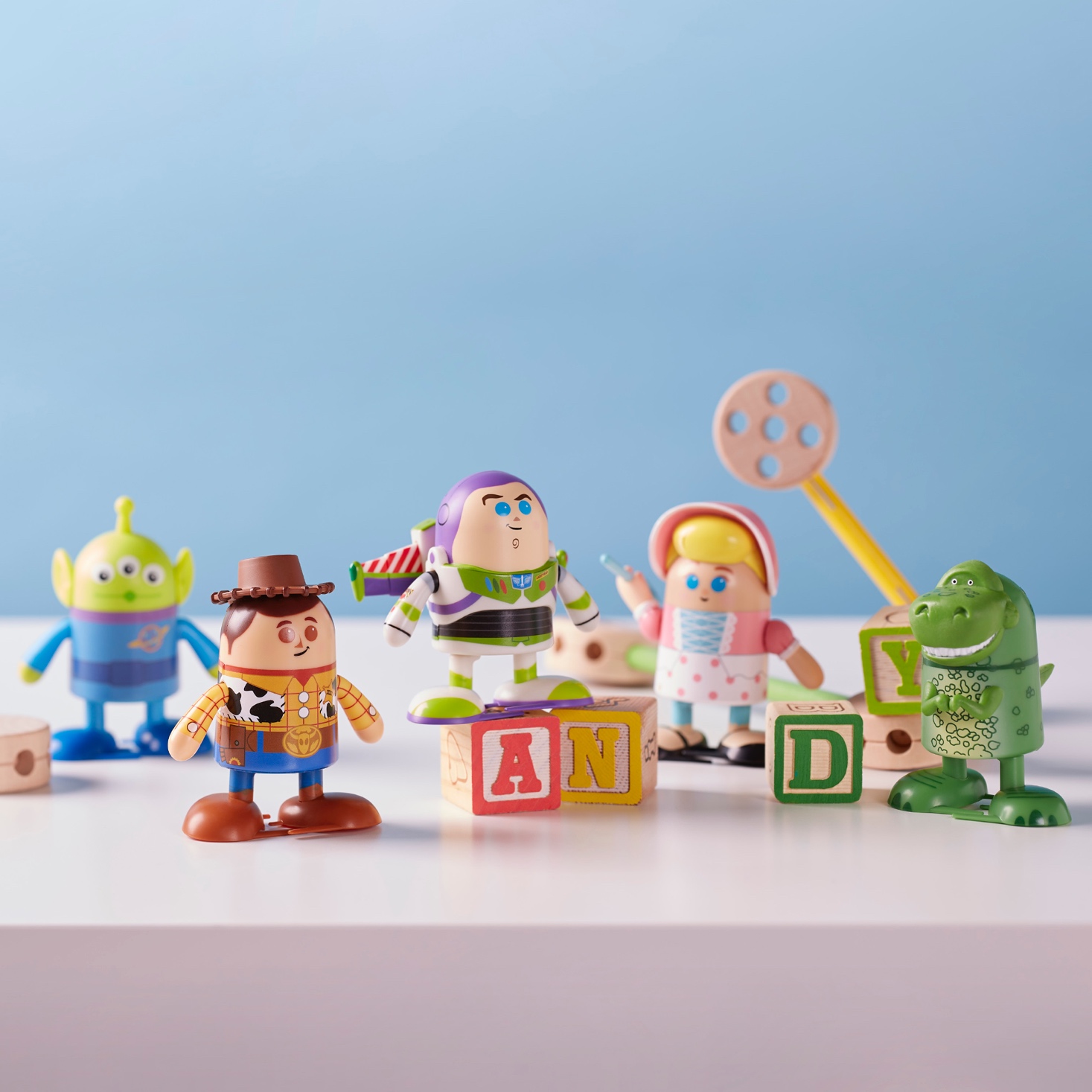 Picturing Disney Gifts For DieHard Toy Story Fans