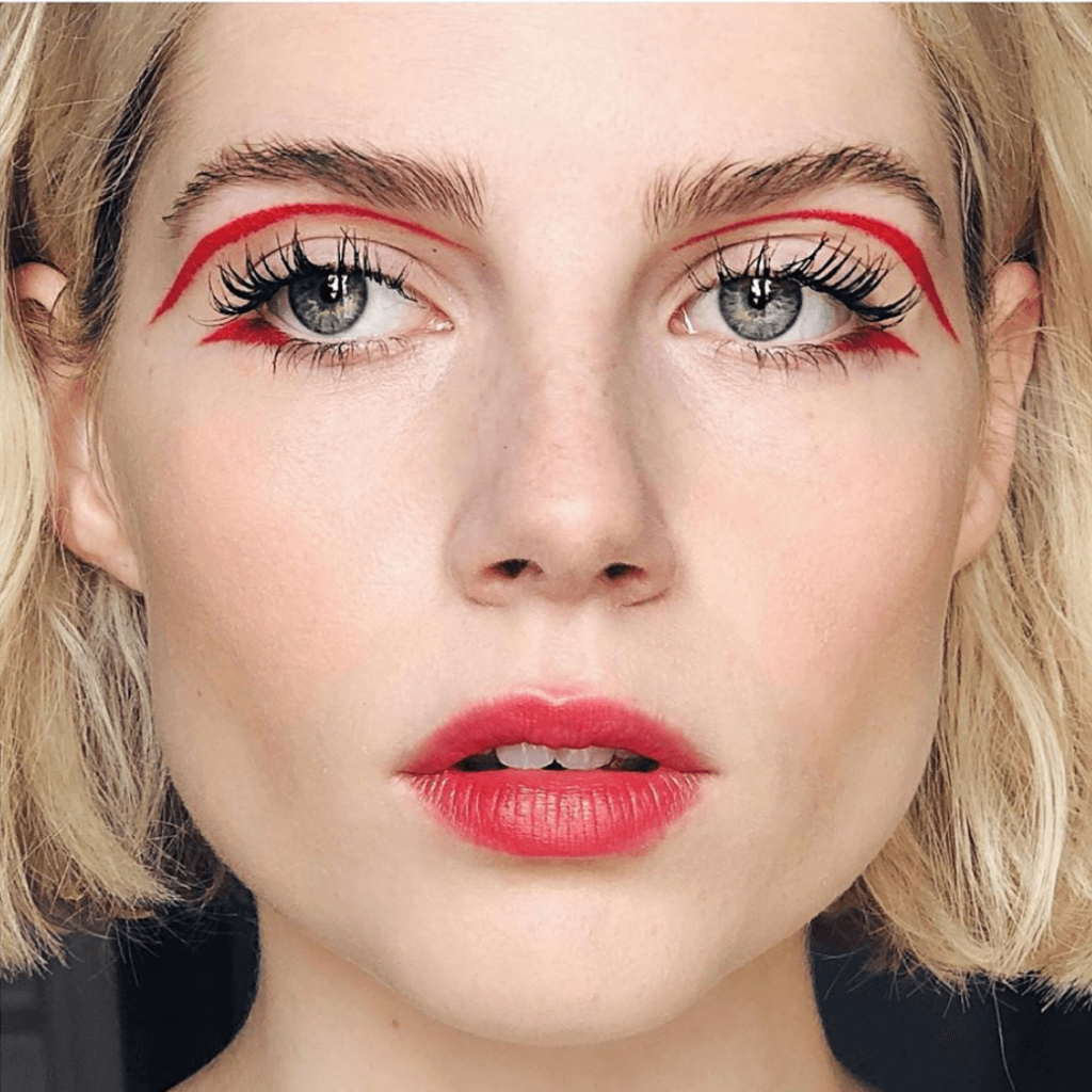 Graphic Eyeliner Makeup Ideas for Summer