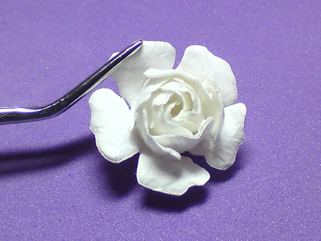 Flower Tutorial - Small Prima Like Roses - Using Tim Holtz Tattered ...