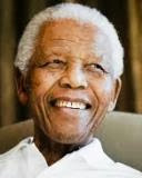 foto nelson mandela che sorride