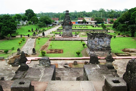 Candi Penataran, Kompleks Candi Termegah dan Terluas di Jawa Timur