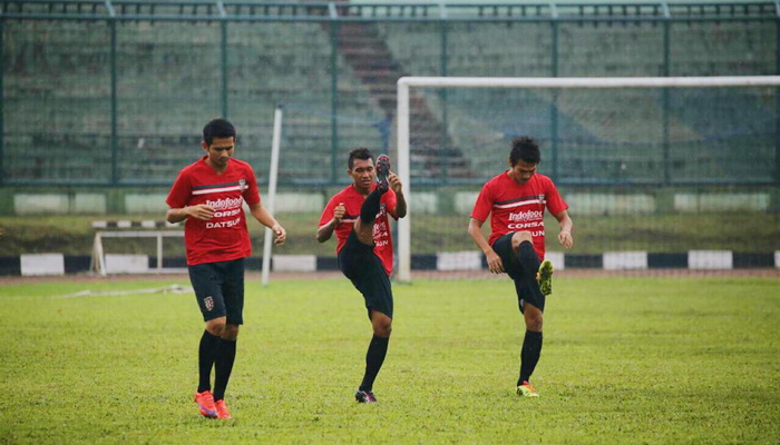 Indra Sjafri Matangkan Taktik Jelang Laga Bali Island Cup 2016