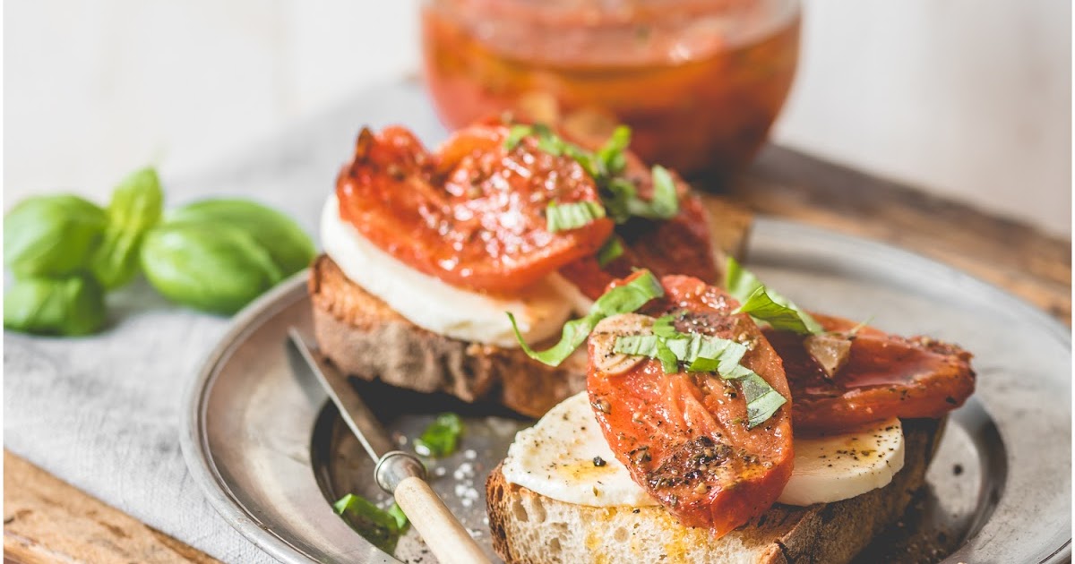 Confierte Tomaten für das Vorratsregal