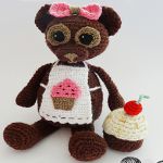 http://www.ravelry.com/patterns/library/sara-22