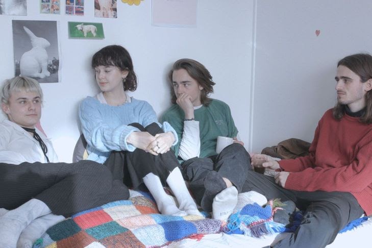 Alors Heureux.se.s ? Un regard intime sur la jeunesse  frenchtouch2