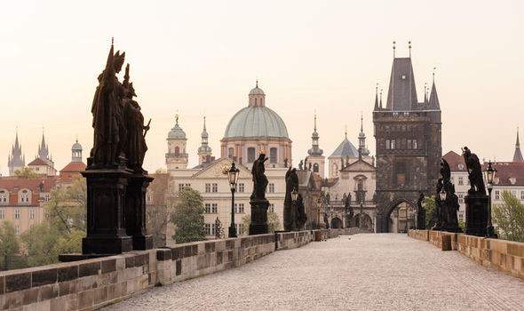 4 địa điểm không thể bỏ qua để có chuyến đi hoàn hảo tới Praha