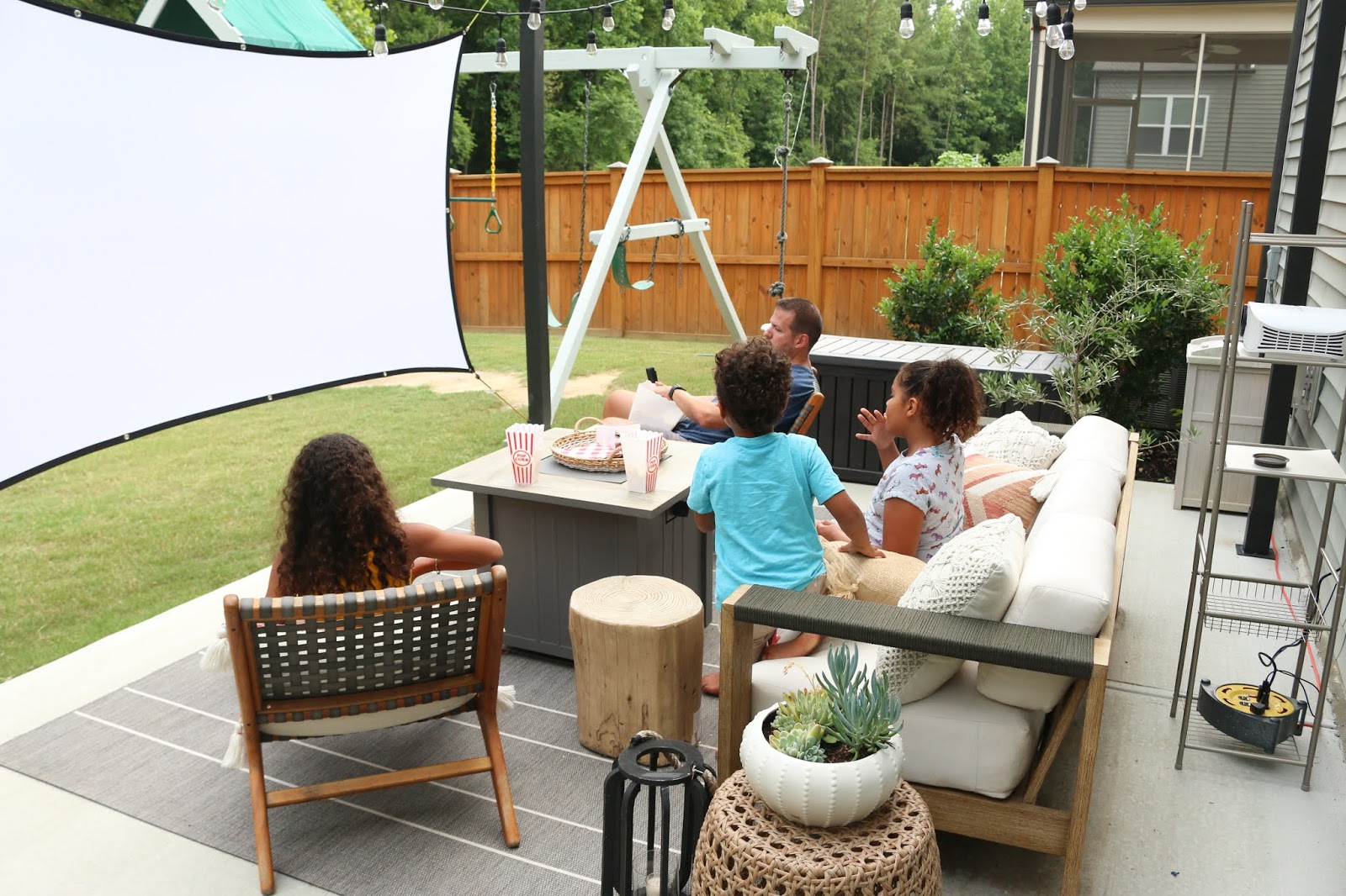 How We Set Up An Outdoor Movie Night Pretty Real