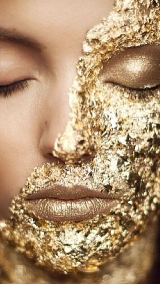 The Fundamentals of MakeUp Gold Featured Face Makeup