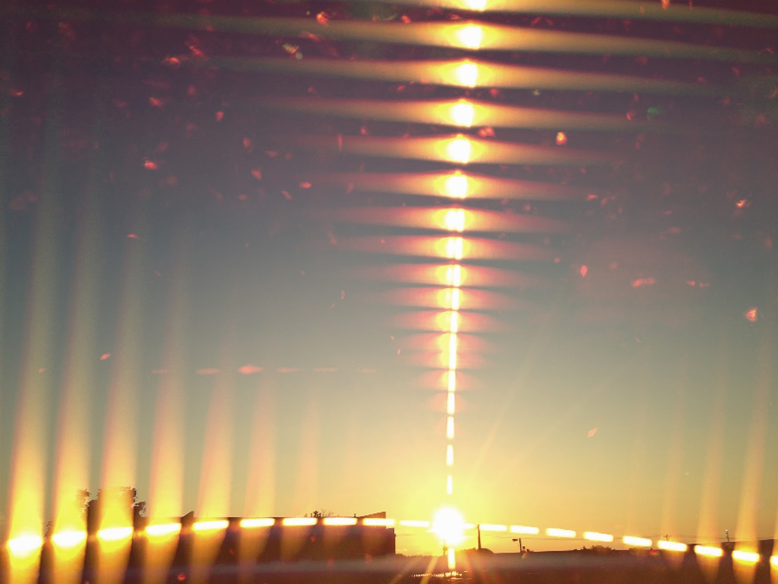 Interesting iPhone Light Trails with a Glitter Wand [Stellar Neophyte