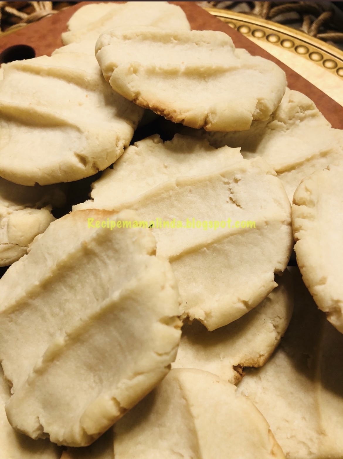 Recipe Momma Butter Cookies ( lunchroom cookies)