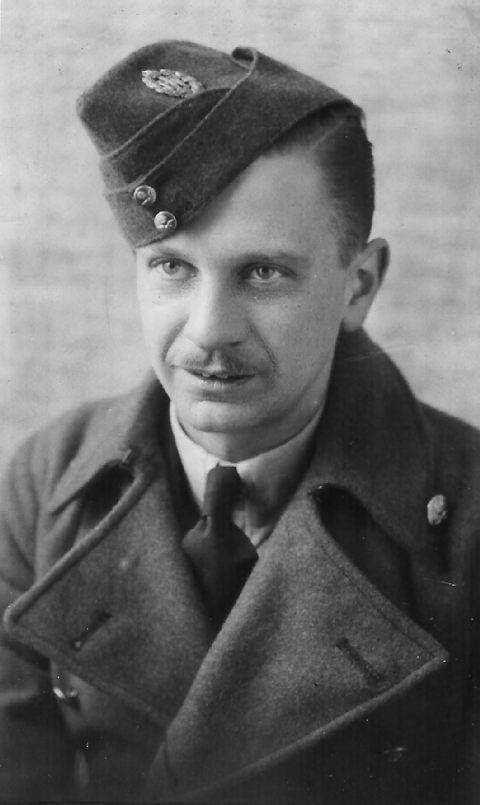 28 December 1940 worldwartwo.filminspector.com RAF gunner