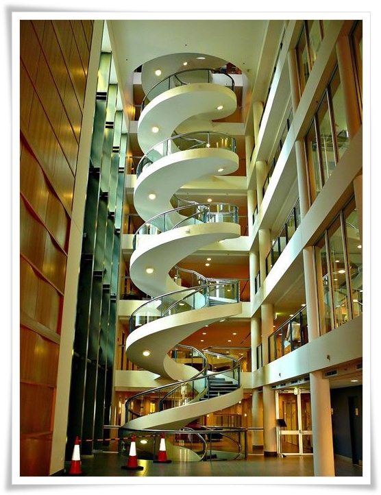 MaTe+TICas y ArTe: Itinerarios matemáticos IX: Escaleras de Caracol