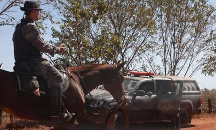 Morador diz ter visto Lázaro e polícia coloca cães para rastreá-lo
