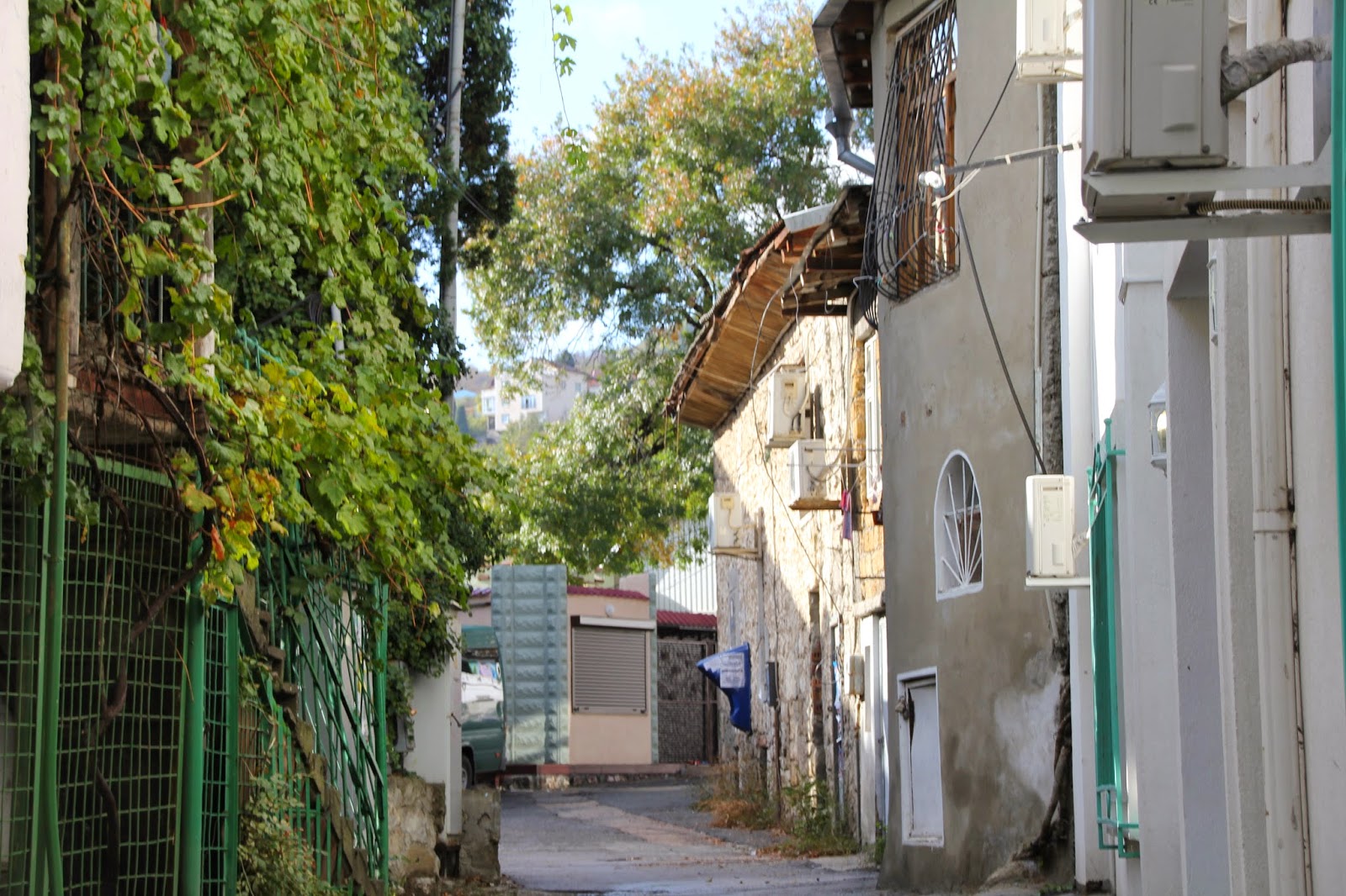 Алупка улицы фото