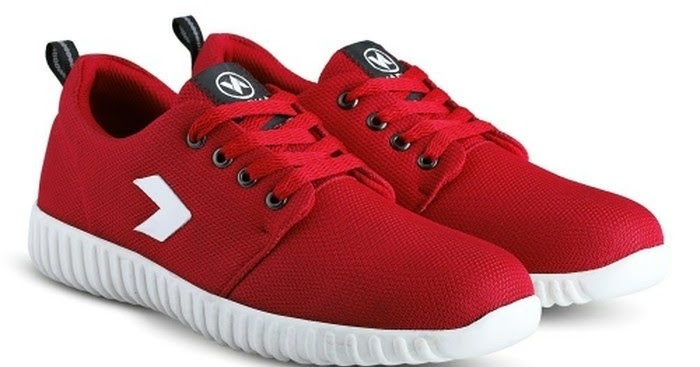 harga sepatu yeezy original 2020