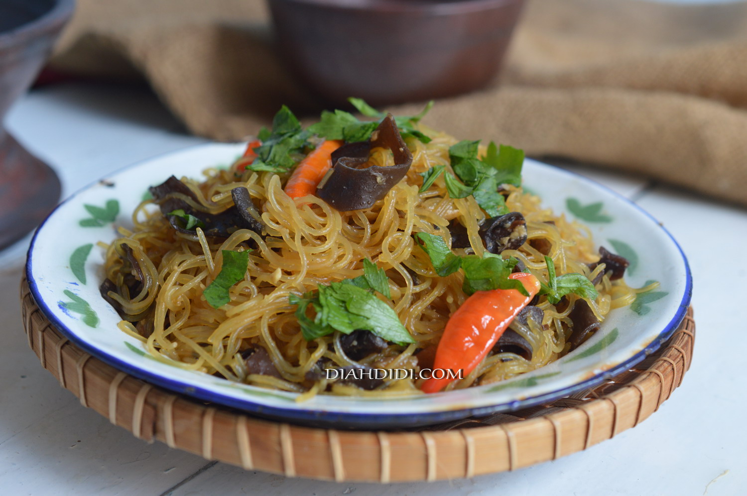Diah Didi's Kitchen: Semur Bihun Jagung & Jamur Kuping
