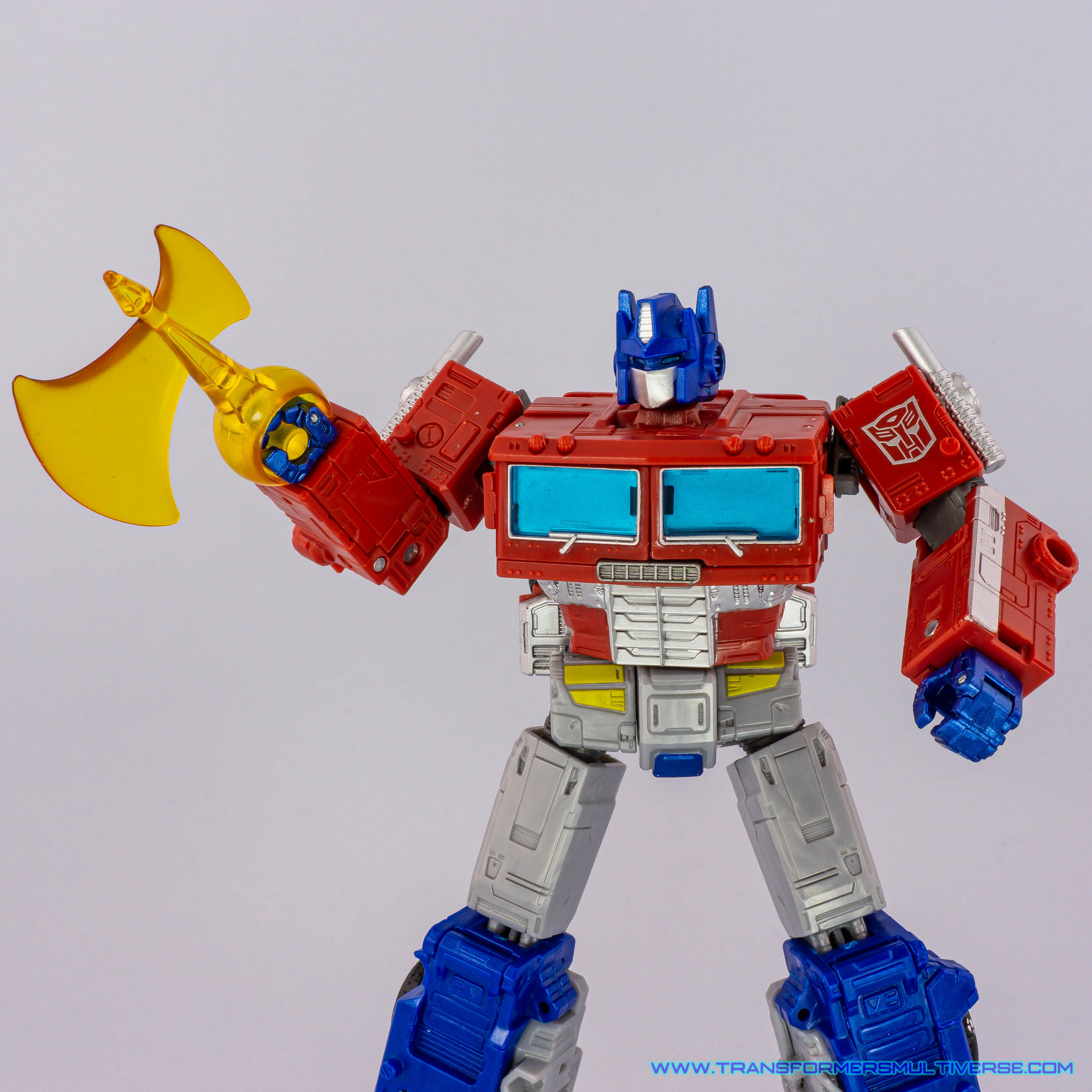 Transformers Earthrise Optimus Prime energon axe