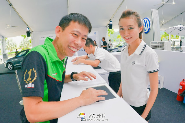 Met KY during the registration for 'Volkswagen On Tour' @ Queensbay Mall, Penang.  What a coincidence!!